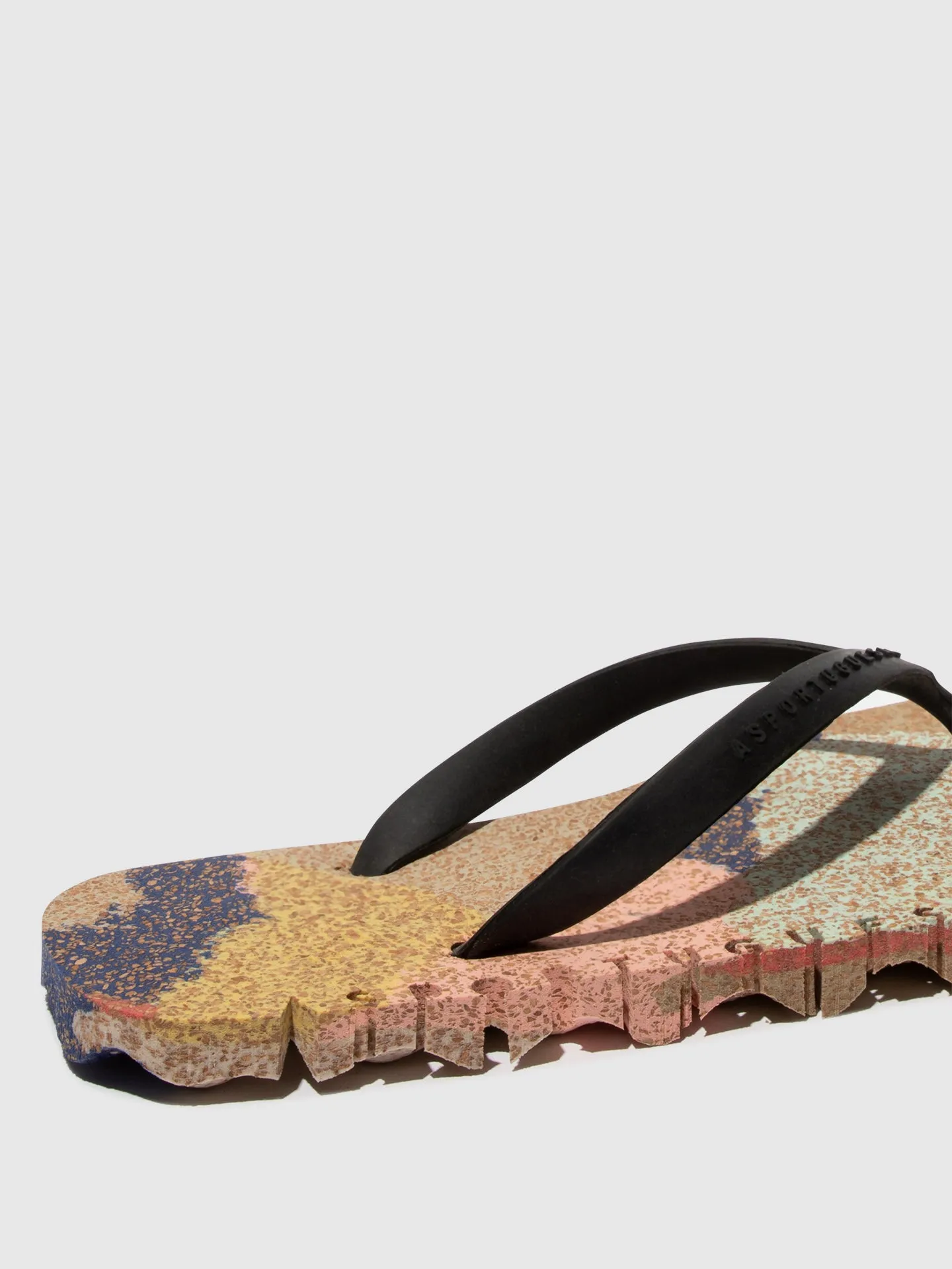 Beach Flip-Flops BUMPY Multi. & black strap