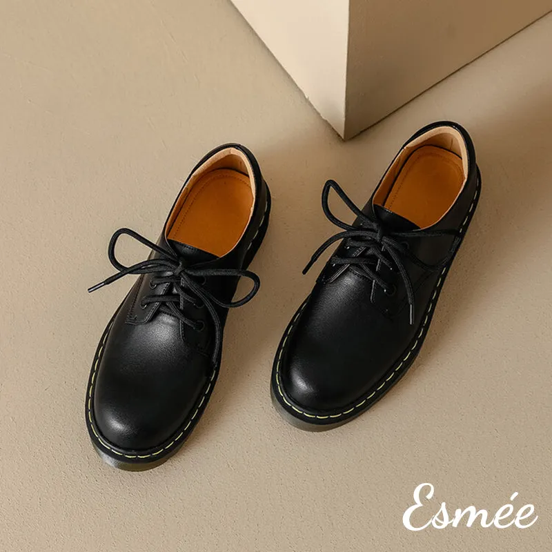 Black Leather Oxford Shoes with Welt Design