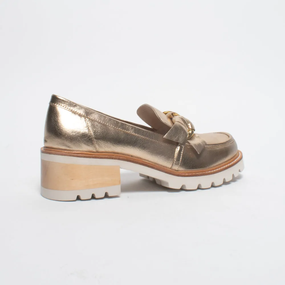 Dobbie Soft Gold