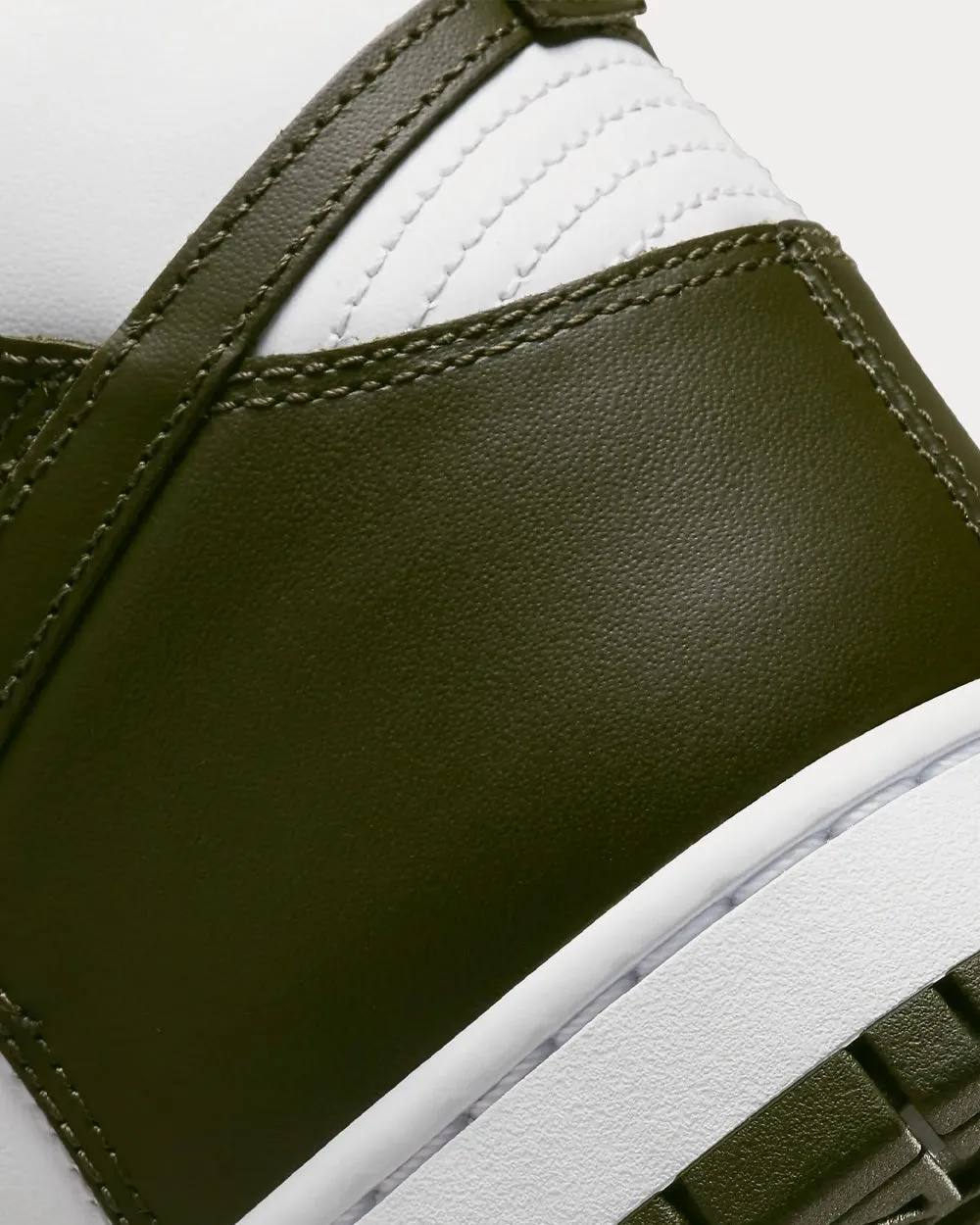 Dunk High Retro White / Cargo Khaki High Top Sneakers