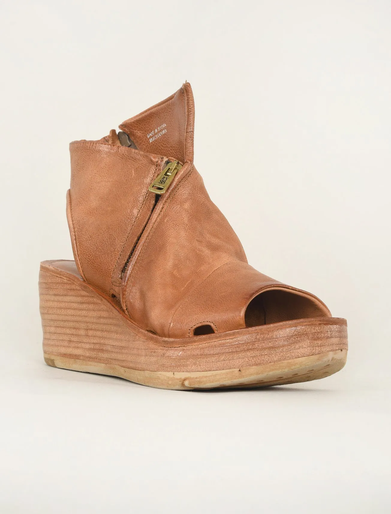 Norbie Wedge, Calvados