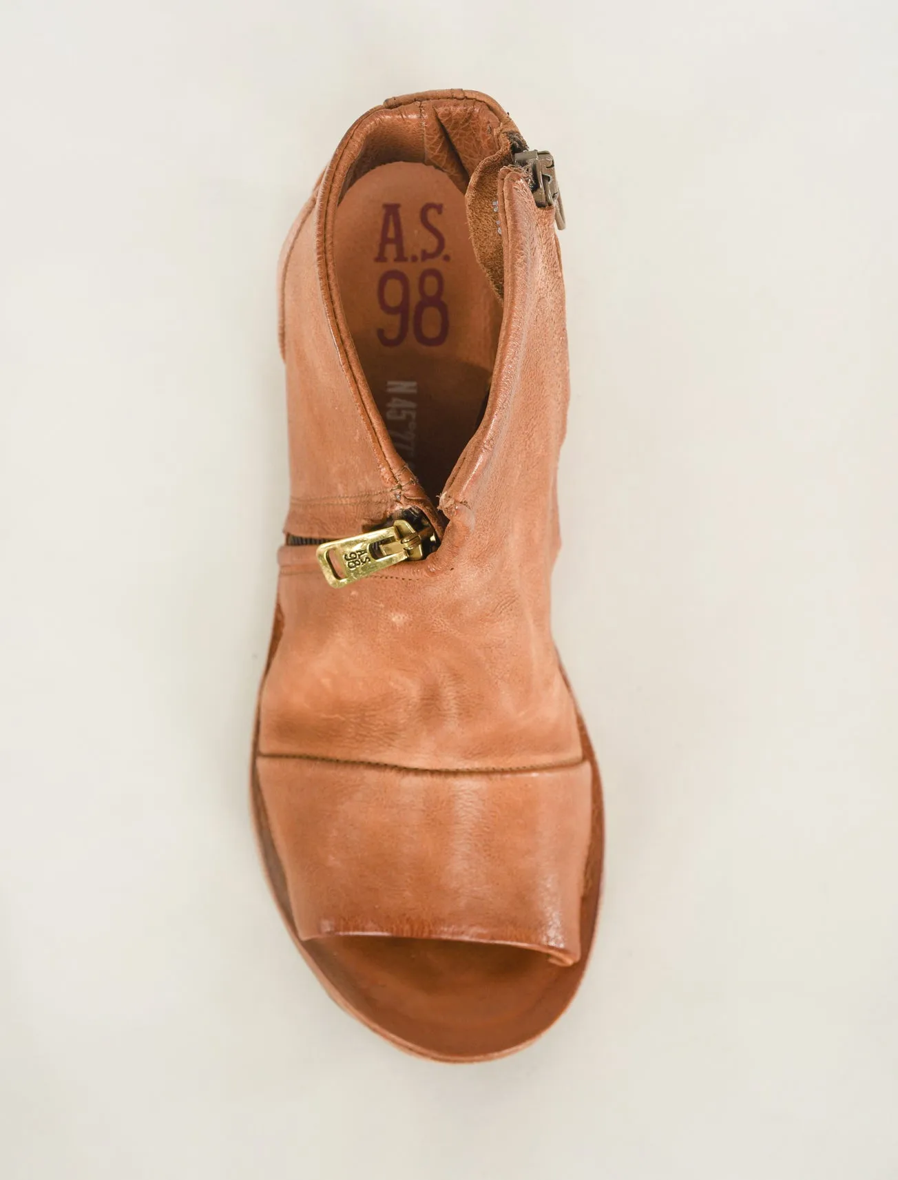 Norbie Wedge, Calvados